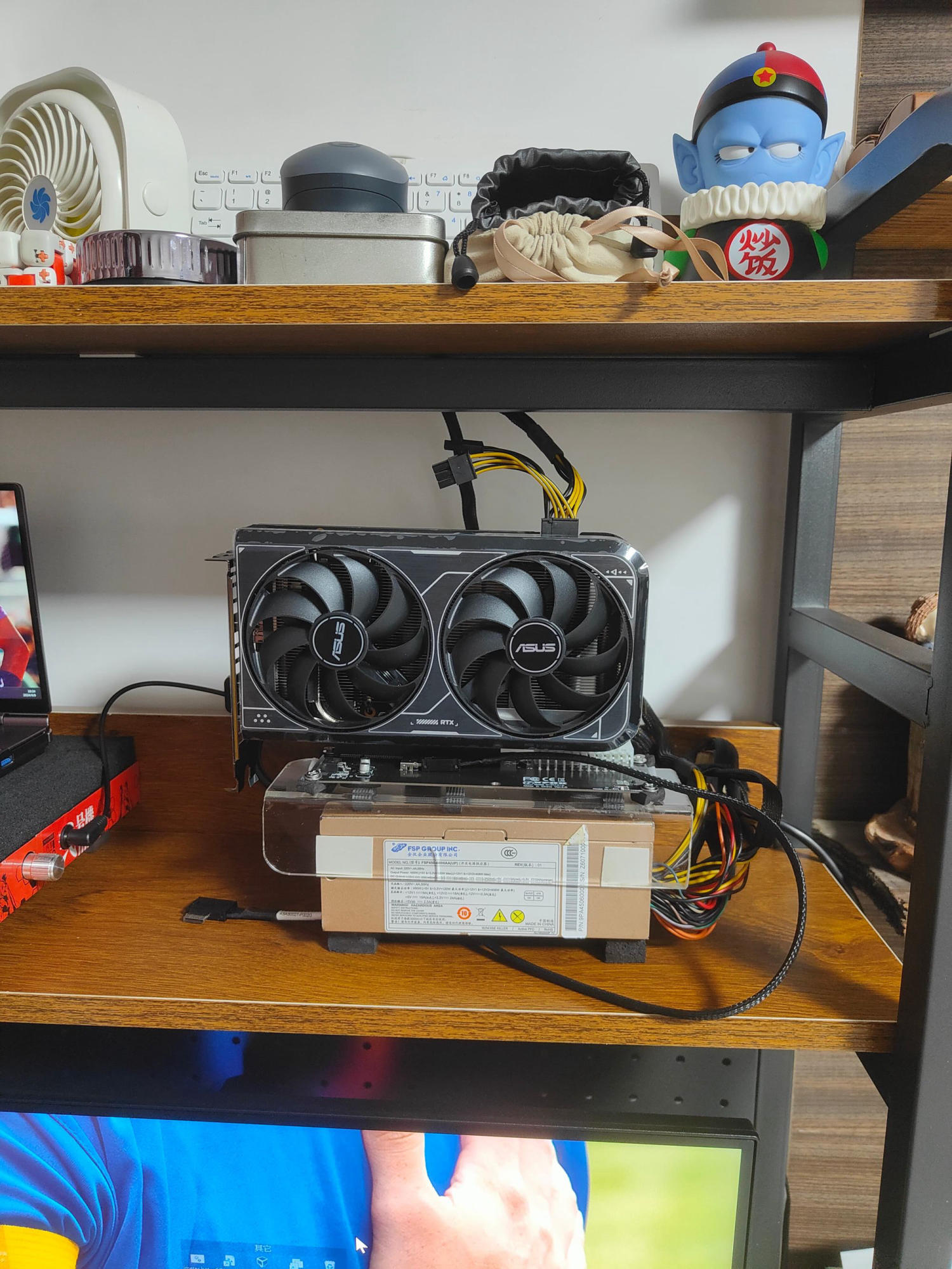 NFHK n-p114-a SFF-8612